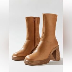 Steve Madden Fantsie Boot Size 7.5